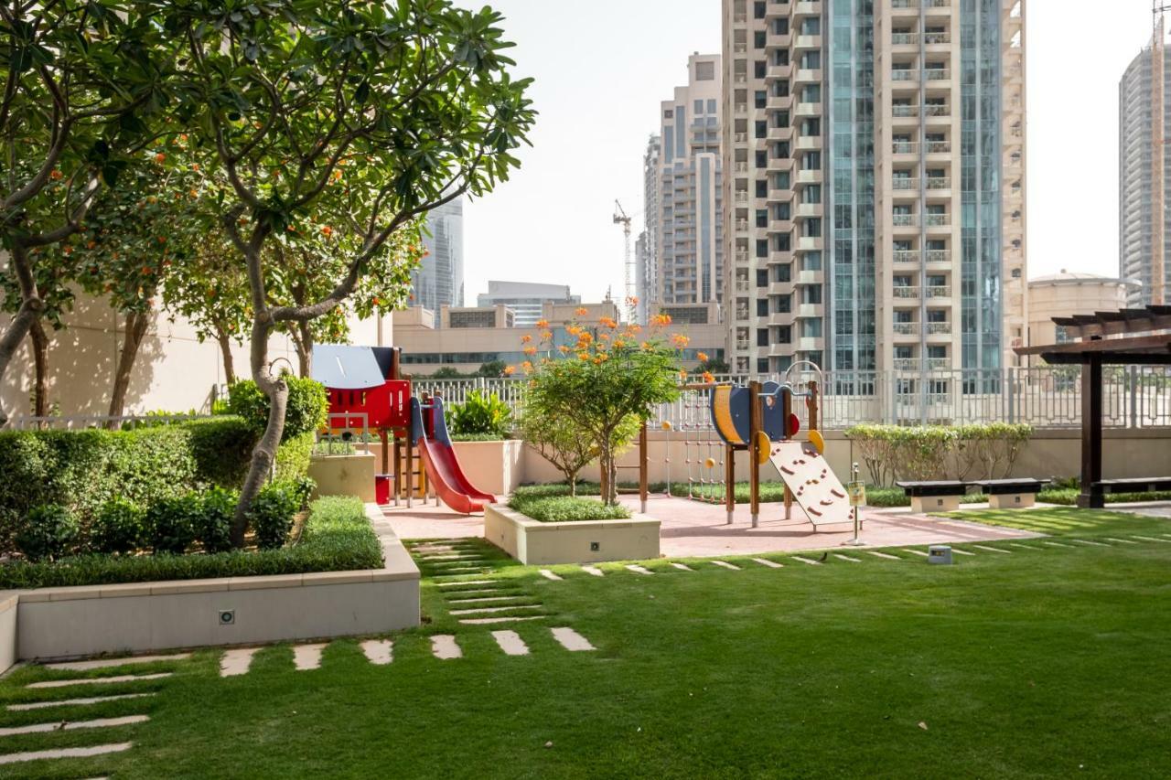 Maison Privee - Exclusive Apt With Burj Khalifa Next Door Dubaj Kültér fotó